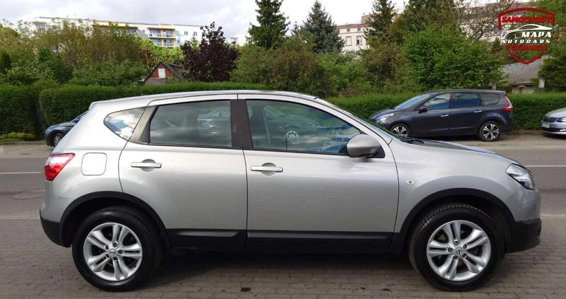Nissan Qashqai cena 36800 przebieg: 172293, rok produkcji 2013 z Sompolno małe 154